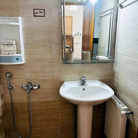 Son Of The - 20sec Walk To Апартаменты